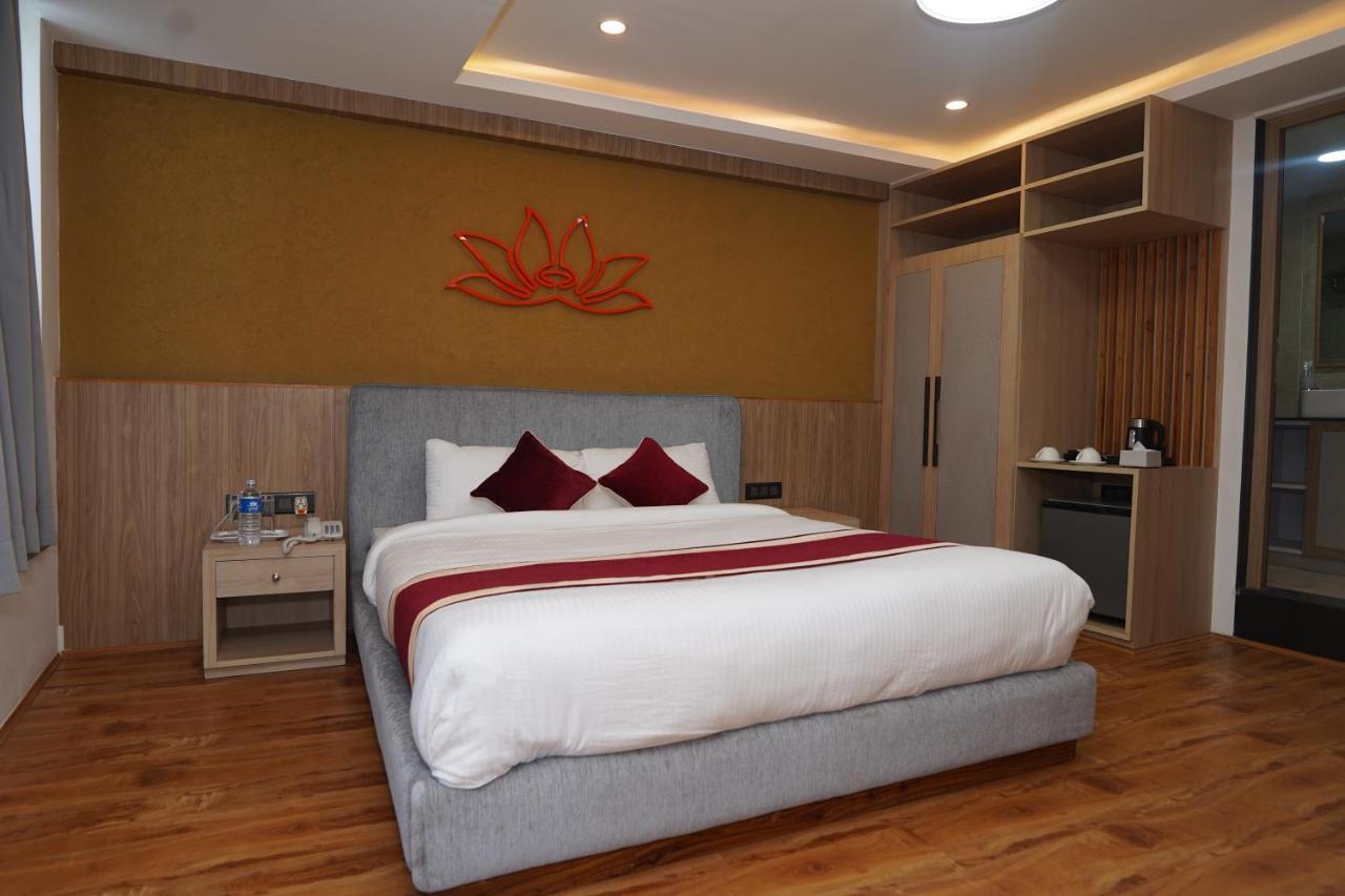 Lotus Club Boutique Hotel Catmandu Exterior foto